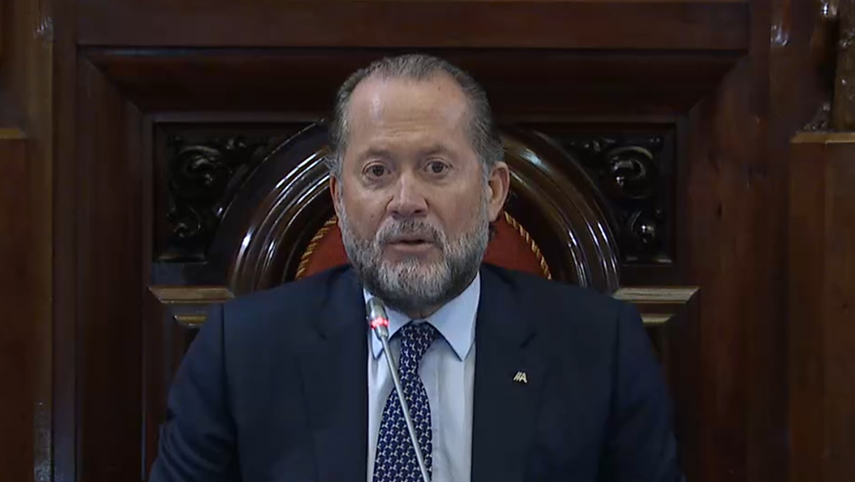 Escotet durante la rueda de prensa sobre el nuevo convenio de Riazor