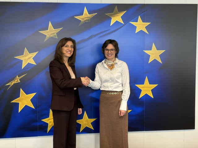 La Conselleira de Medio Ambiente, Ángeles Vázquez, se ha reunido este lunes en Bruselas con la comisaria europea de Medio Ambiente, Jessika Roswall.