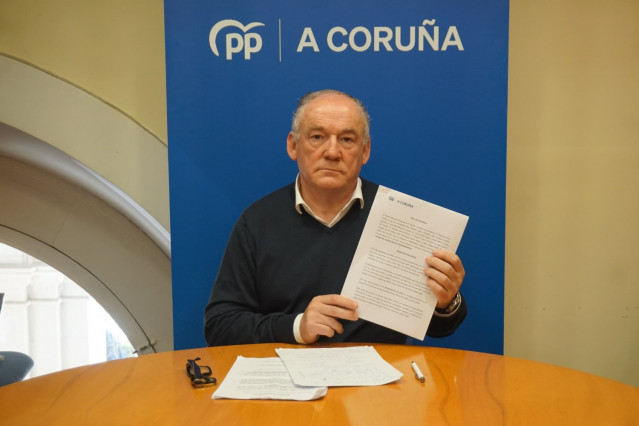 El portavoz el PP municipal de A Coruña, Miguel Lorenzo, ha solicitado un pleno extraordinario.