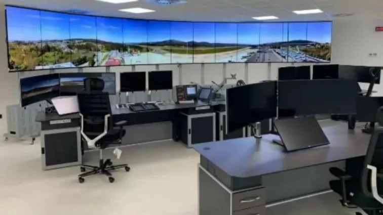 Los controladores de Vigo y A Coruña, a punto de ir a la huelga