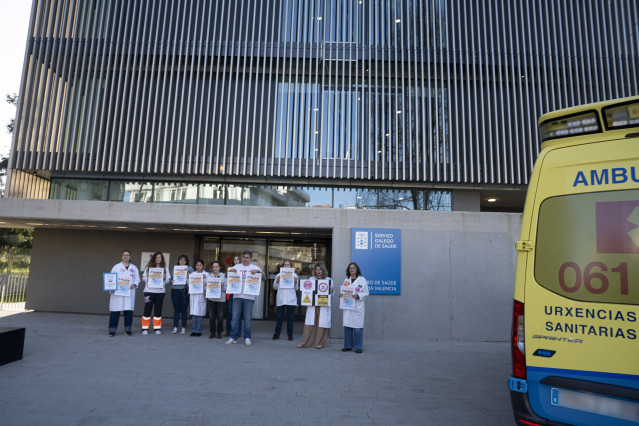 Varios médicos se encierran en el C.I.S. Olimpia Valencia.