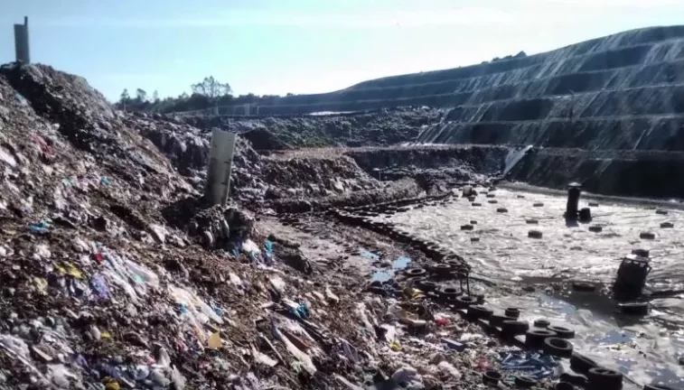 Vertedero de Miramontes en una imagen de un vídeo de Lentes Diverxentes