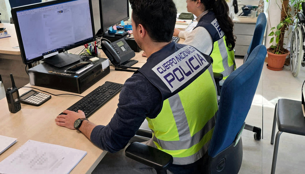 Agentes de la Policía Nacional. Foto de archivo.