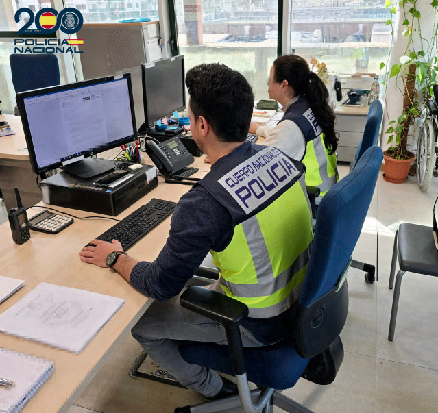 Agentes de la Policía Nacional. Foto de archivo.