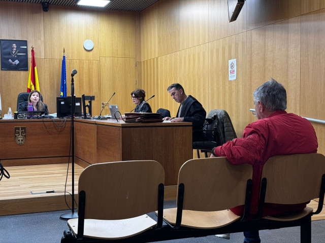 Acepta pagar una multa de 840 euros tras atropellar a una menor de 15 años en Verín, Ourense