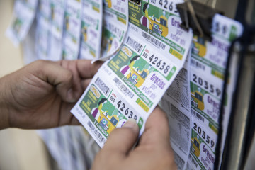 Archivo - Puesto de cupones.