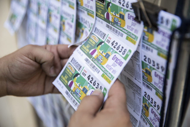 Archivo - Puesto de cupones.