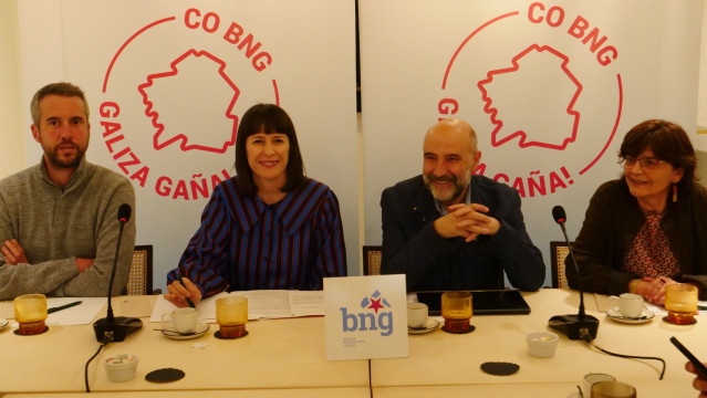 La portavoz nacional del BNG, Ana Pontón, en un acto en Lugo junto al diputado del Bloque en el Congreso, Néstor Rego, la senadora Carme da Silva y el responsable del BNG en Lugo, Rubén Arroxo.