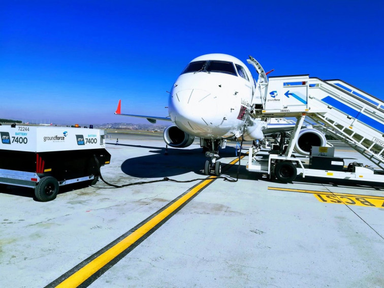 La huelga en la compañía de handling Groundforce pone contra las cuerdas la actividad en Peinador y Alvedro