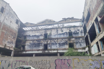 Instalaciones de la antigua nave de Frigoríficos del Berbés, en la Avenida de Beiramar, en Vigo.