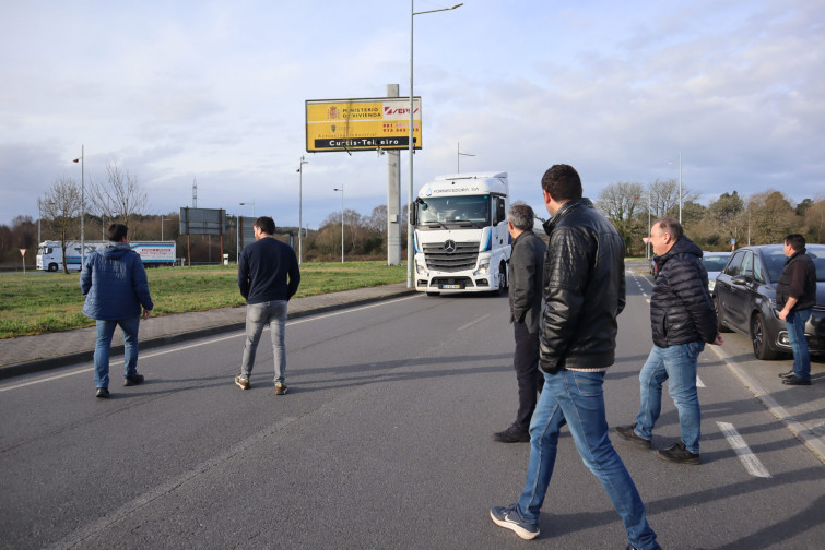 Ganaderos gallegos estallan contra importaciones de leche a 20 céntimos el litro