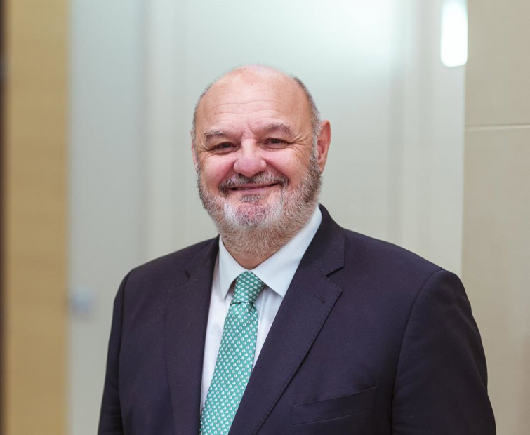 El lucense José María Méndez, nuevo CEO de CriteriaCaixa, que ganó 2.325 millones en 2025