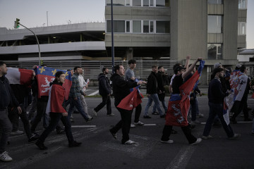 Ambiente previo al partido de ida de los octavos de final de la UEFA Europa League entre el Celta de Vigo y el Olympique de Lyon, en los alrededores del estadio de Balaídos.