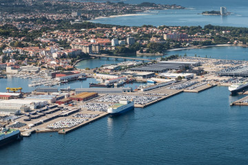 Archivo - Vista área del Puerto de Vigo