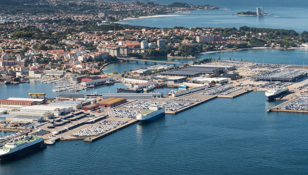 Archivo - Vista área del Puerto de Vigo