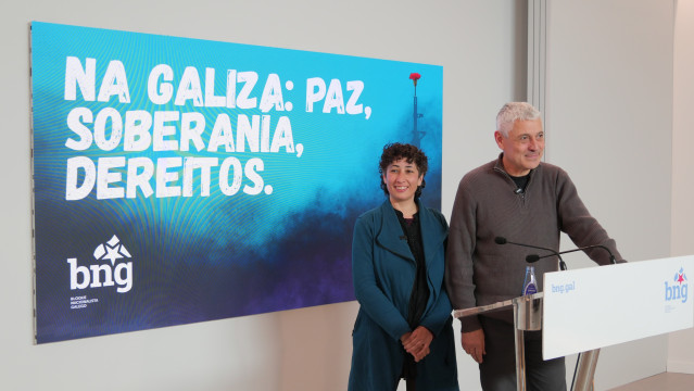 La responsable de Organización del BNG, Lucía López, y el miembro de la Executiva del Bloque Bieito Lobeira.