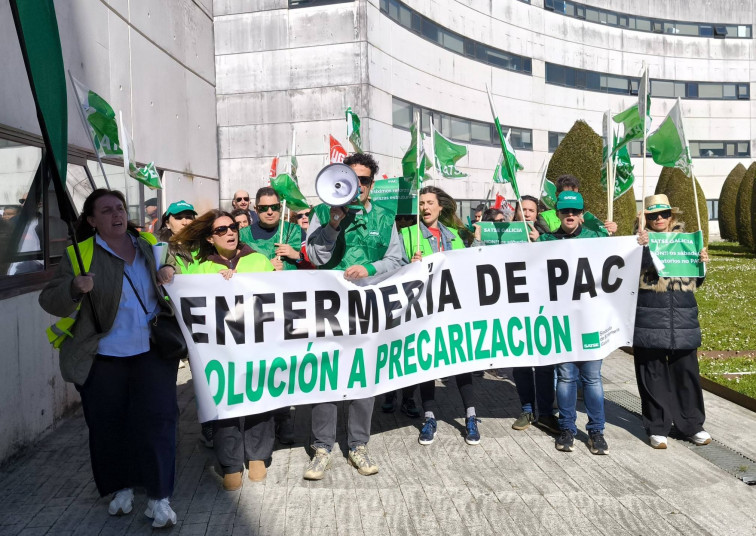 Sanitarios gallegos se plantan ante Sanidade por el 