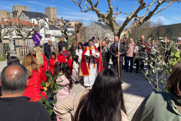 La Xunta reivindica la Semana Santa de Castro Caldelas como una 
