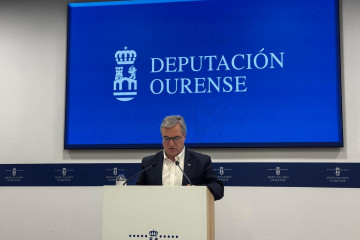 El presidente de la Diputación de Ourense, Luis Menor, da cuenta de los asuntos aprobados en junta de gobierno provincial