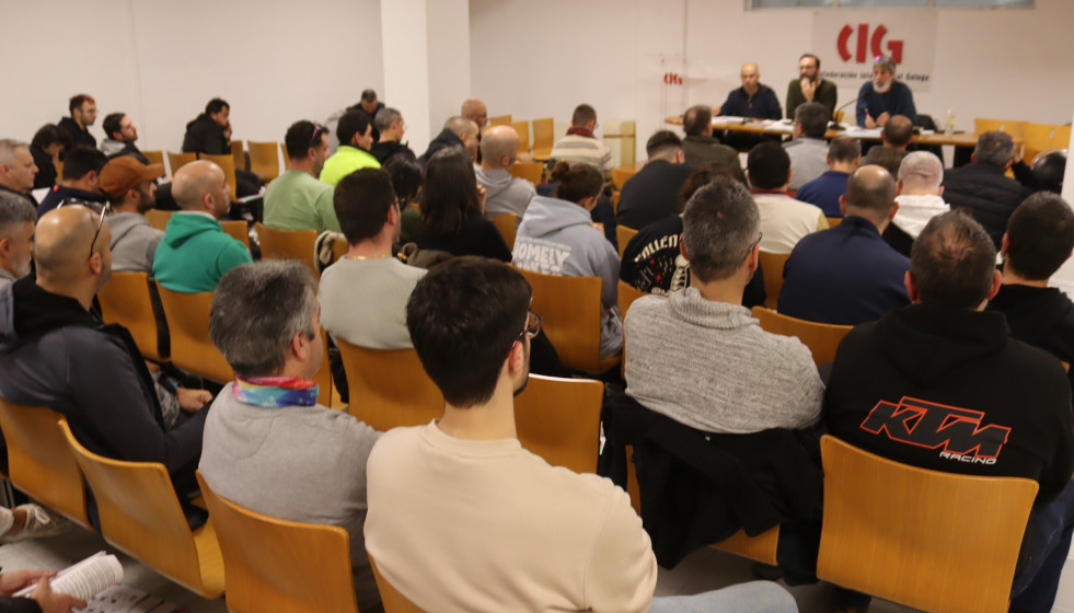 Imagen de la asamblea en Vigo.