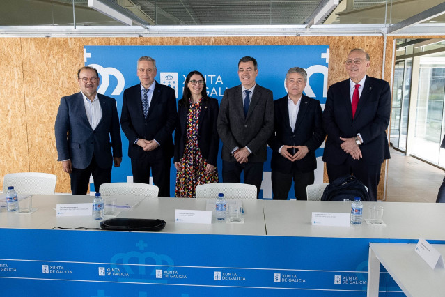 Primera reunión de la comisión para la descentralización del grado de Medicina de la Universidad de Santiago