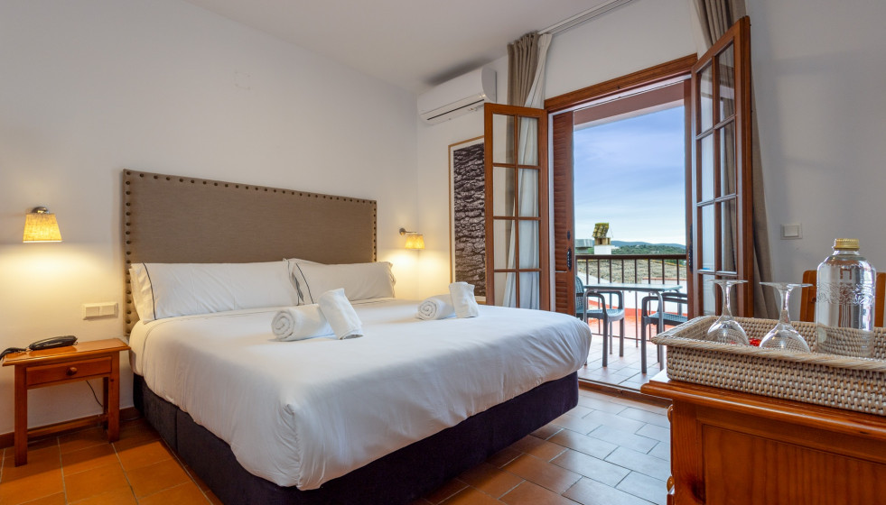 Archivo - Habitación de un alojamiento de Tugasa en Algar