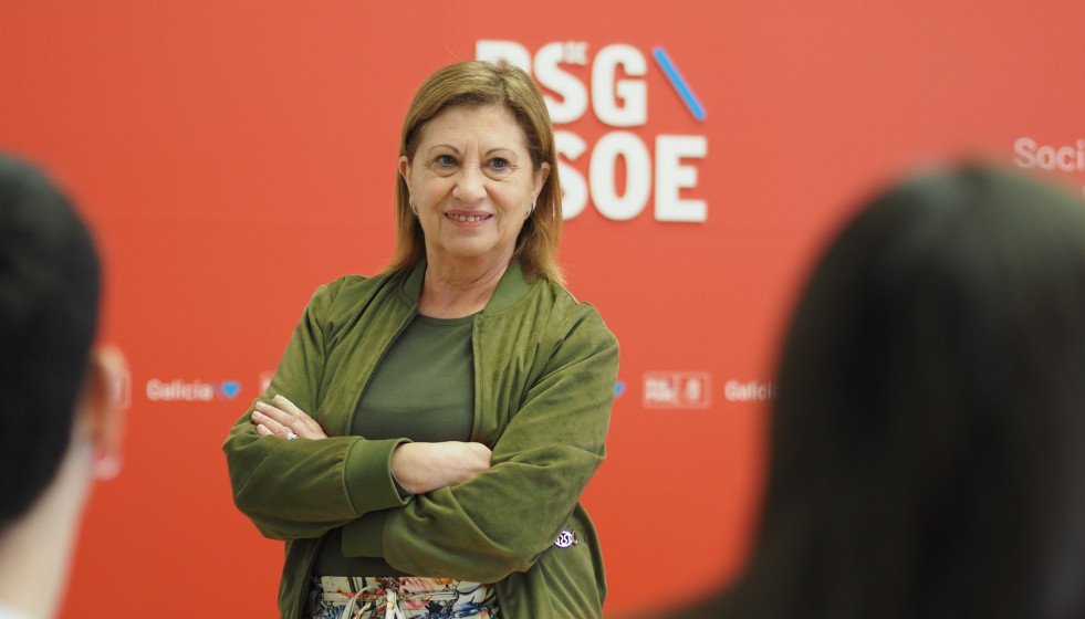 La hasta ahora diputada del Grupo Socialista en el Parlamento de Galicia Elena Espinosa acudió este miércoles a despedirse de los periodistas.
