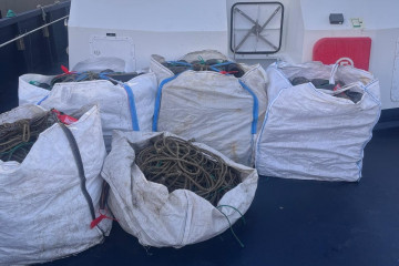 Cacharros incautados por Gardacostas en A Guarda (Pontevedra), a 2 de abril de 2026.