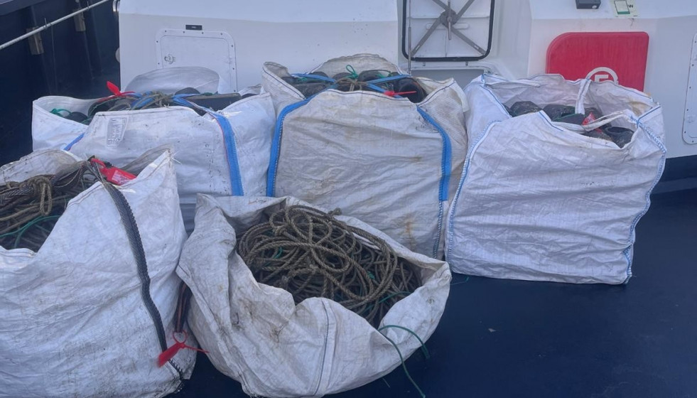 Cacharros incautados por Gardacostas en A Guarda (Pontevedra), a 2 de abril de 2026.