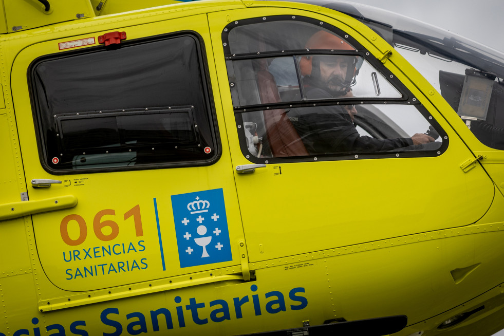 Archivo - Uno de los últimos vuelos de la médico del helicóptero del 061, decana de Europa, Charo Rua, en el helipuerto del Hospital Provincial de Conxo, a 7 de marzo de 2025, en Santiago de Compos