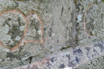 Imagen de las pintadas en el Mosteiro