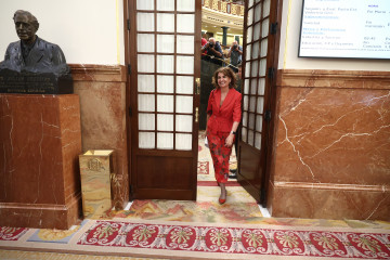 La vicepresidenta primera y ministra de Hacienda, María Jesús Montero, a su salida de una sesión de control al Gobierno, en el Congreso, a 25 de marzo de 2026, en Madrid (España). (Foto de archivo