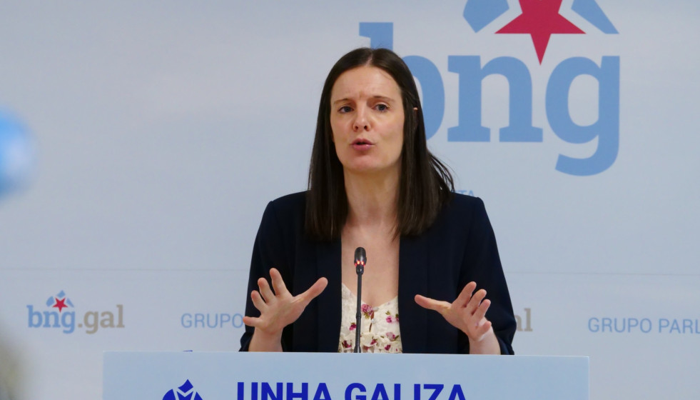 La viceportavoz parlamentaria del BNG Olalla Rodil en rueda de prensa.