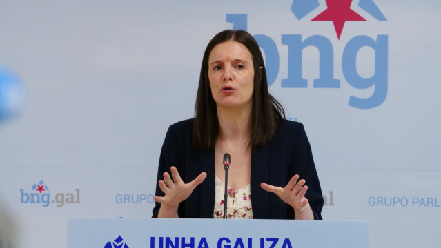 La viceportavoz parlamentaria del BNG Olalla Rodil en rueda de prensa.