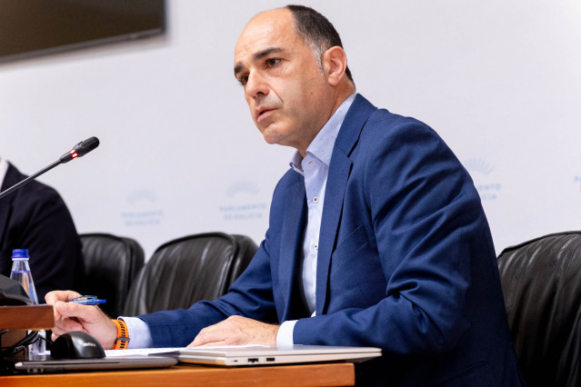 El director de la Axencia Galega da Industria Forestal (XERA), Alfredo Fernández Ríos, en comisión parlamentaria