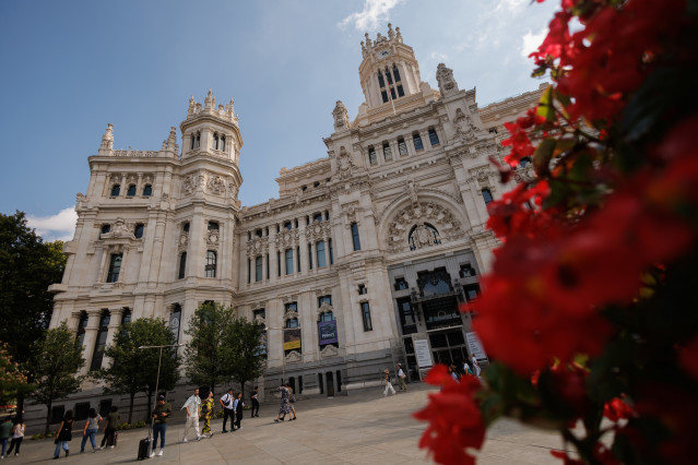 Archivo - Fachada de la sede del Ayuntamiento de Madrid