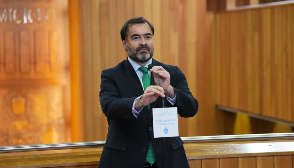 El portavoz del PP, José Alberto Pazos, durante el Debate sobre el Estado de la Autonomía, a 8 de abril de 2026, en Santiago de Compostela, A Coruña, Galicia (España). El Gobierno  gallego se enfr