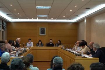 Archivo - Pleno de Vilalba (Lugo) con la alcaldesa, Marta Rouco, en el centro.