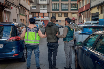 Detención de uno de los cabecillas de un grupo itinerante dedicado al robo de móviles en eventos y fiestas populares de Galicia.