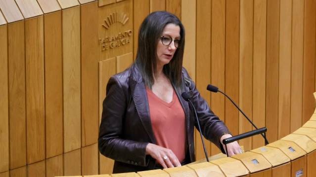 La viceportavoz parlamentaria del PSdeG, Lara Méndez, interviene el el Debate sobre el Estado de la Autonomía