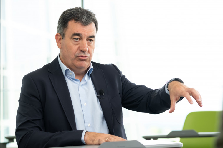 Archivo - El conselleiro de Educación, Ciencia, Universidades y FP de la Xunta de Galicia, Román Rodríguez, durante una entrevista para Europa Press, a 30 de agosto de 2024, en Santiago de Composte