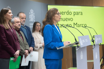 Archivo - La ministra de Sanidad, Mónica García, ofrece una rueda de prensa tras una reunión con organizaciones sindicales de los Servicios de Salud, en el Ministerio de Sanidad, a 26 de enero de 2