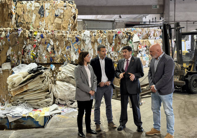 El delegado del Gobierno visita Coregal.