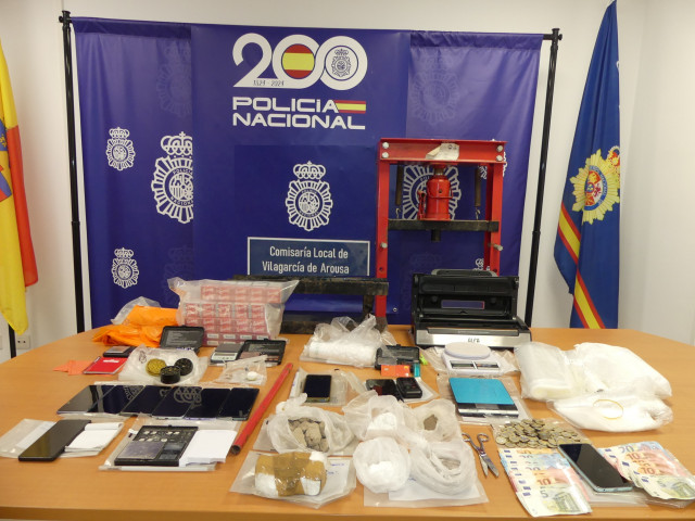 Operativo en Vilagarcía de Arousa y Vilanova.