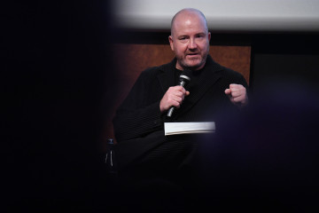 Archivo - El director del Reina Sofía, Manuel Segade, ofrece una rueda de prensa durante la presentación de la muestra 'Picasso 1906. La gran transformación', en el Museo Reina Sofía, a 13 de novi