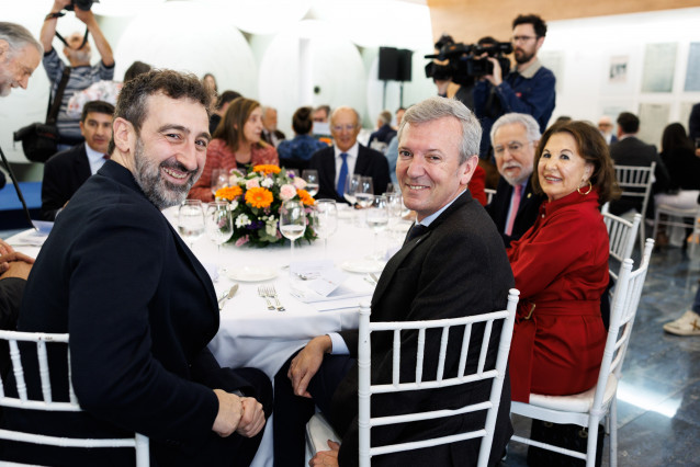 El presidente de la Xunta, Alfonso Rueda, acude a la XXXIII edición del Premio Xornalístico Puro Cora.