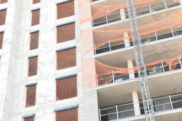 Fachada de pisos en construcción