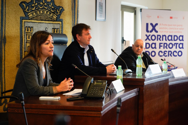 La conselleira do Mar, Marta Villaverde, en una jornada en Sada (A Coruña).