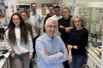 El investigador de la UDC Carlos Jiménez, y su equipo