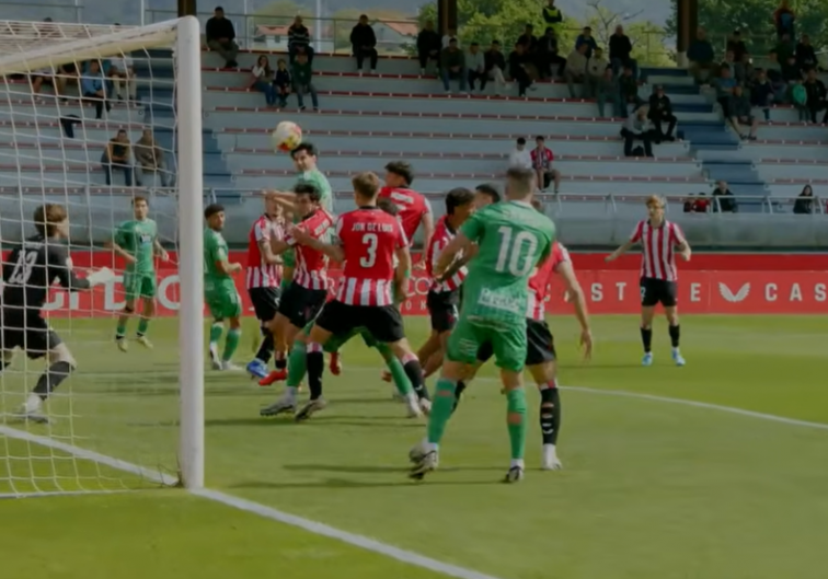 Vídeo | El Racing de Ferrol recupera el aliento en Lezama y disipa los nubarrones (0-1)